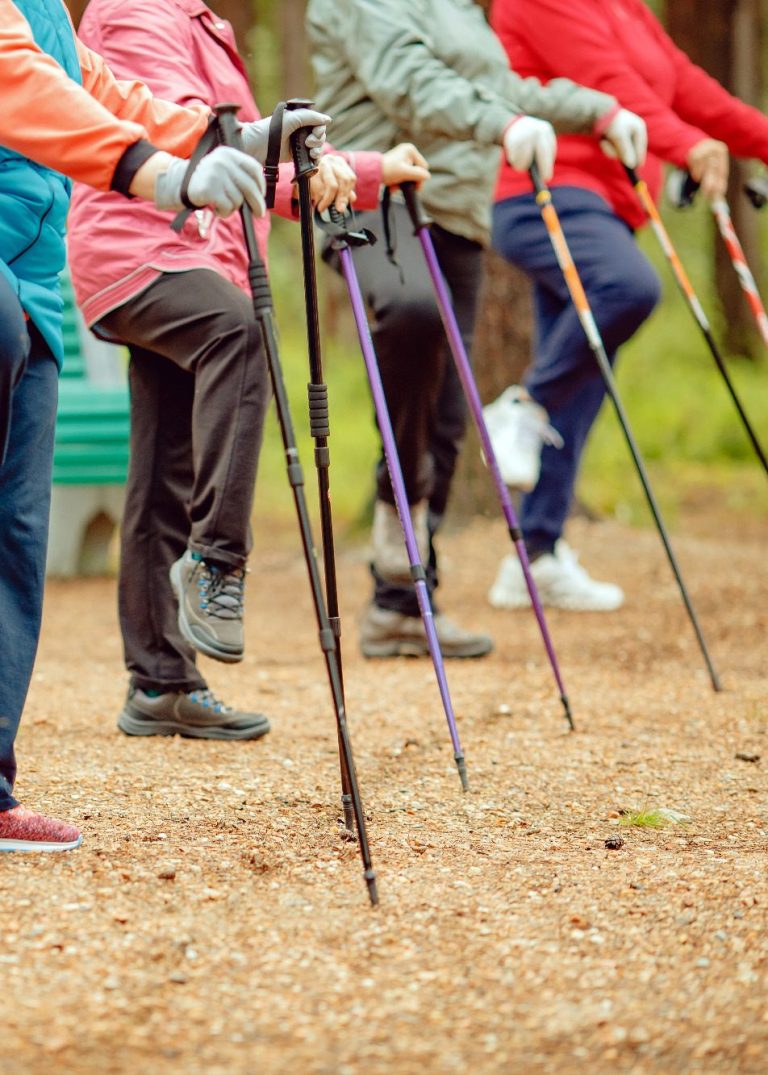 Herzlich Willkommen bei MYOmed, Ihrem Gesundheitssport! Wir bieten verschiedene Kurse an, die Ihre Lebensqualität verlängern oder verbessern an. Unser Ziel ist es, Freude durch Bewegung zu erreichen, damit Sie gesund und zufrieden sind und bleiben. Vor allem im Nordic-Walking bieten wir viele Kurse an. Wenn nicht der Richtige für Sie dabei ist, sprechen Sie uns bitte an. Wir versuchen alles möglich zu machen – Hauptsache, Sie fühlen sich wohl! 